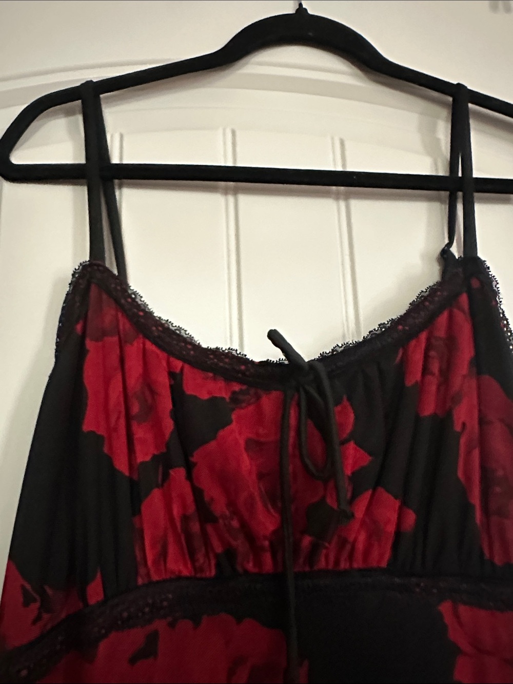 Black and Red Floral Maxi Dress with Spaghetti Straps size 1X - Picture 3 of 4